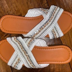 Women’s Size 39 White and Tan Beaded Sandals
